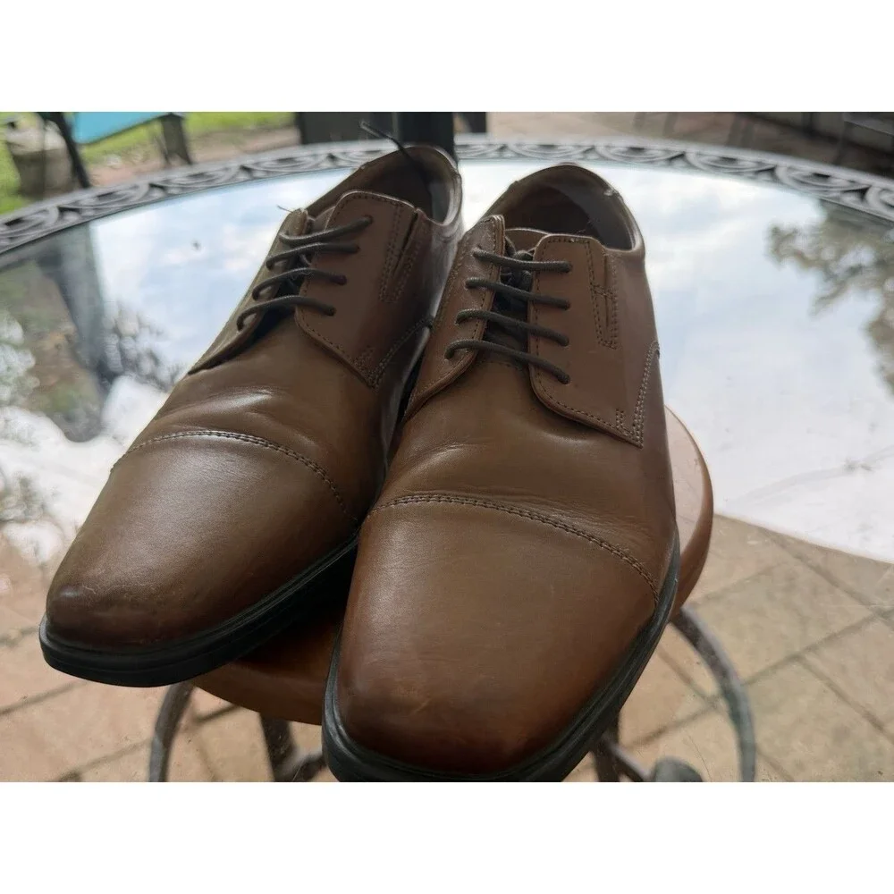 CLARKS MENS 9.5 BROWN LEATHER CAP TOE OXFORD LACE UP DRESS SHOE